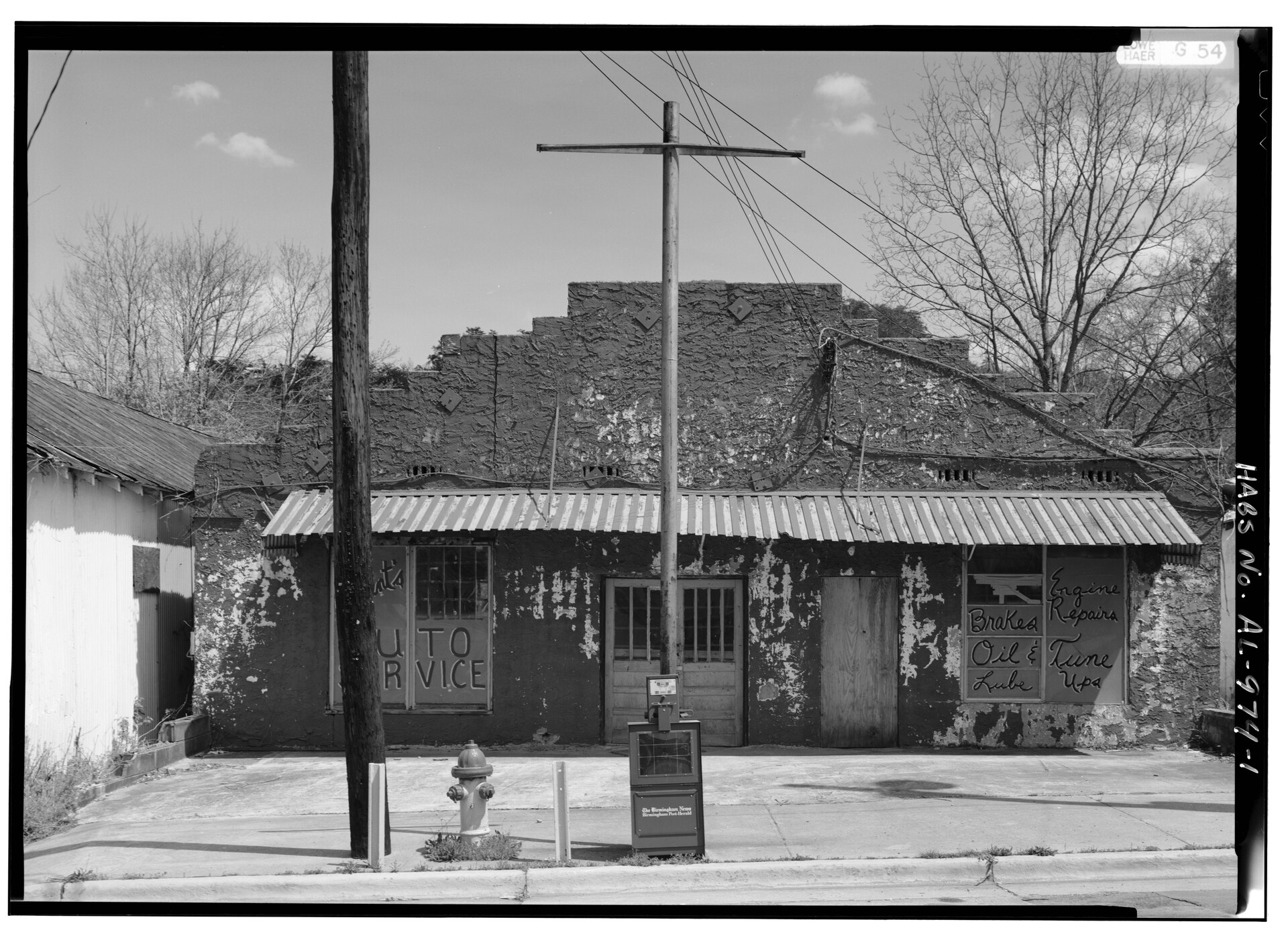 EXTERNAL VIEW, FRONT (EAST) ELEVATION - Brookside Auto Service, Main Street at Brookside Road and County Road 112, Brookside, Jefferson Coun