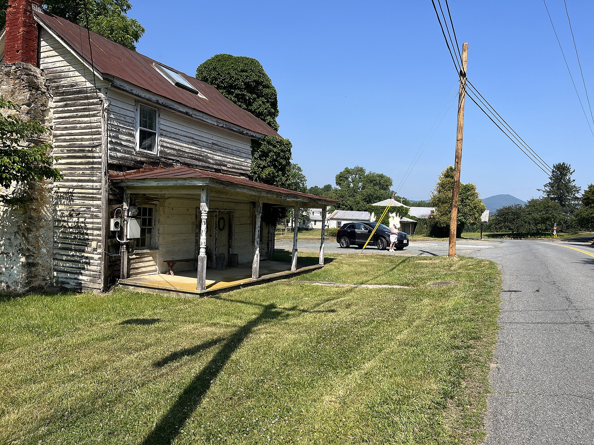 Abandoned Building located in the main road intersection located in Free Union, Virginia, USA