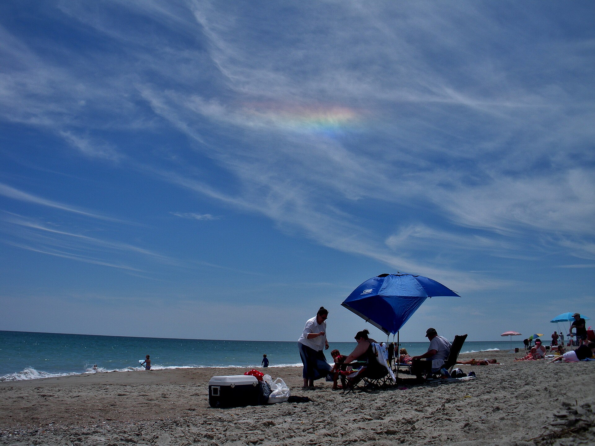 Circumhorizontal arc in the sky over Emerald Isle beach