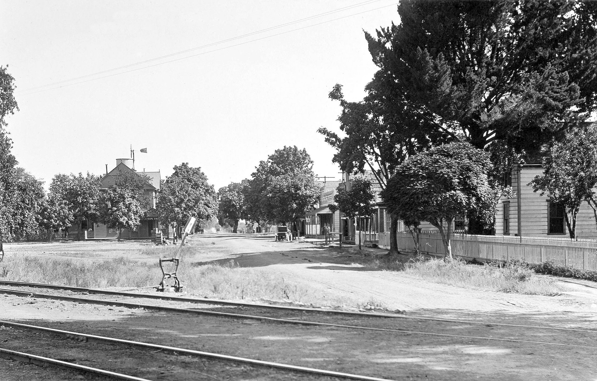 A 1906 black-and-white photograph of Main Street looking north in Fulton, California.