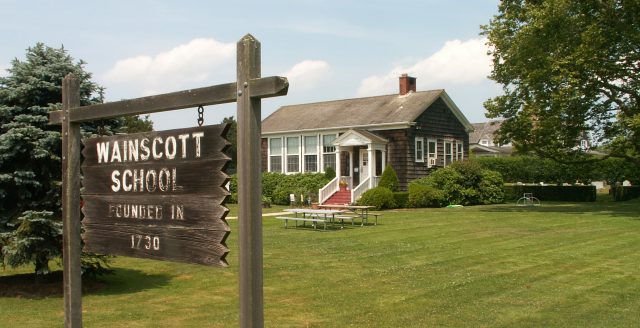 Wainscott School building and sign