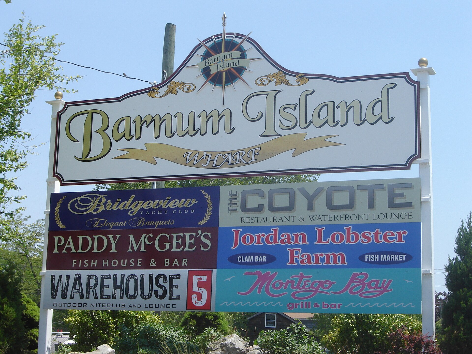 Welcome to Barnum Island sign