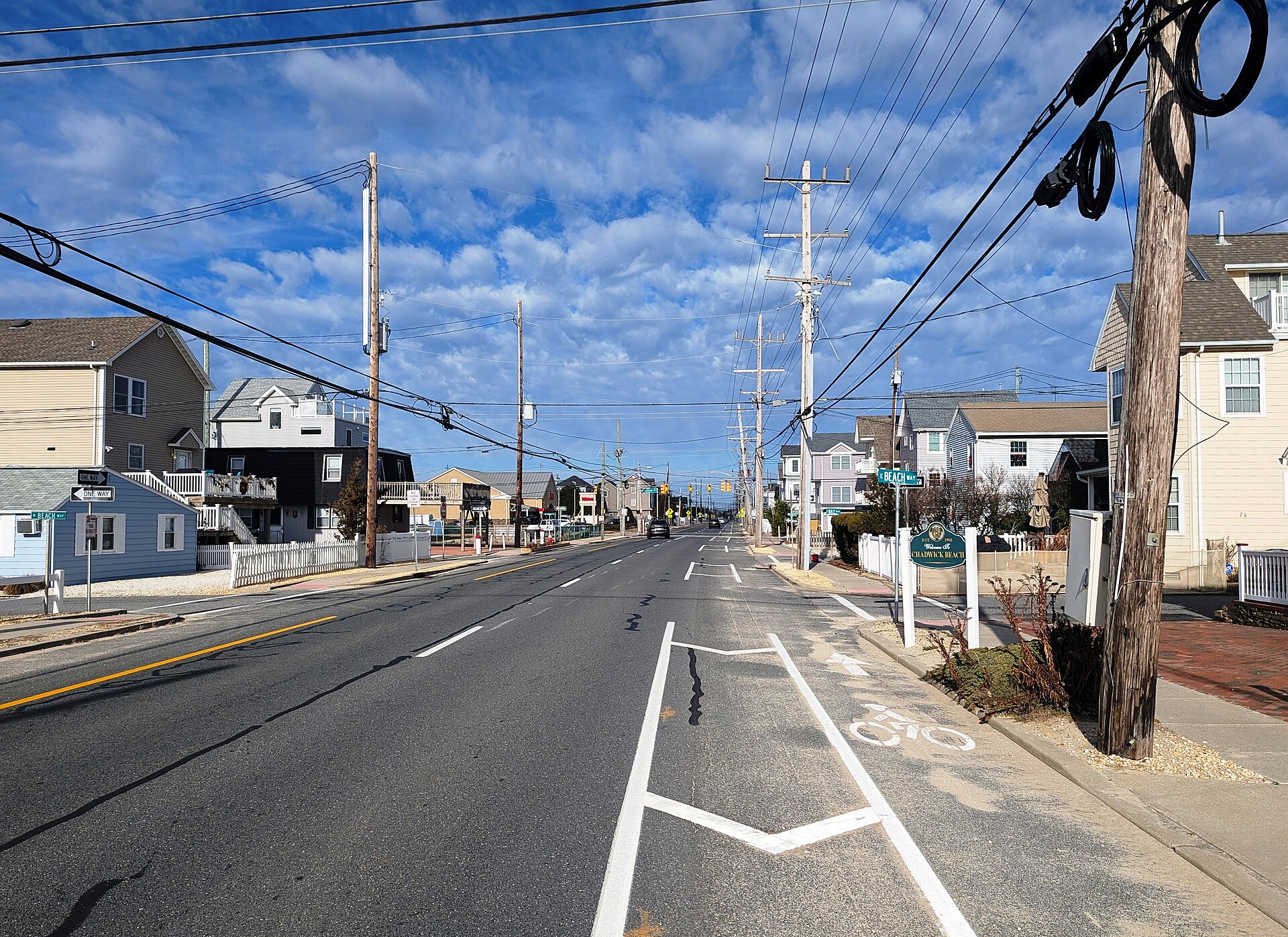 Route 35 entering Dover Beaches North