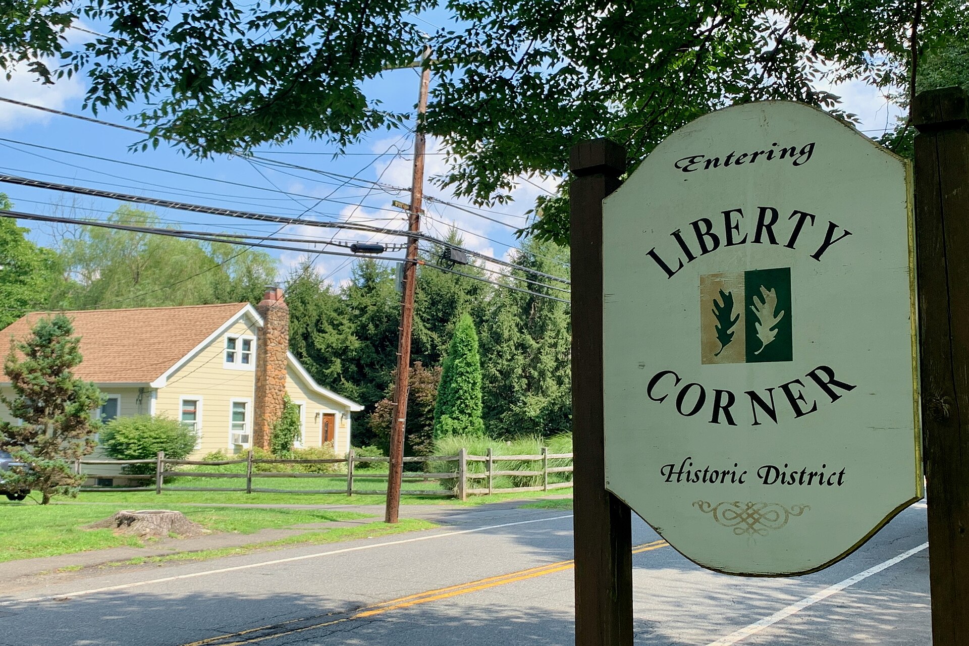 Historic district marker in Liberty Corner