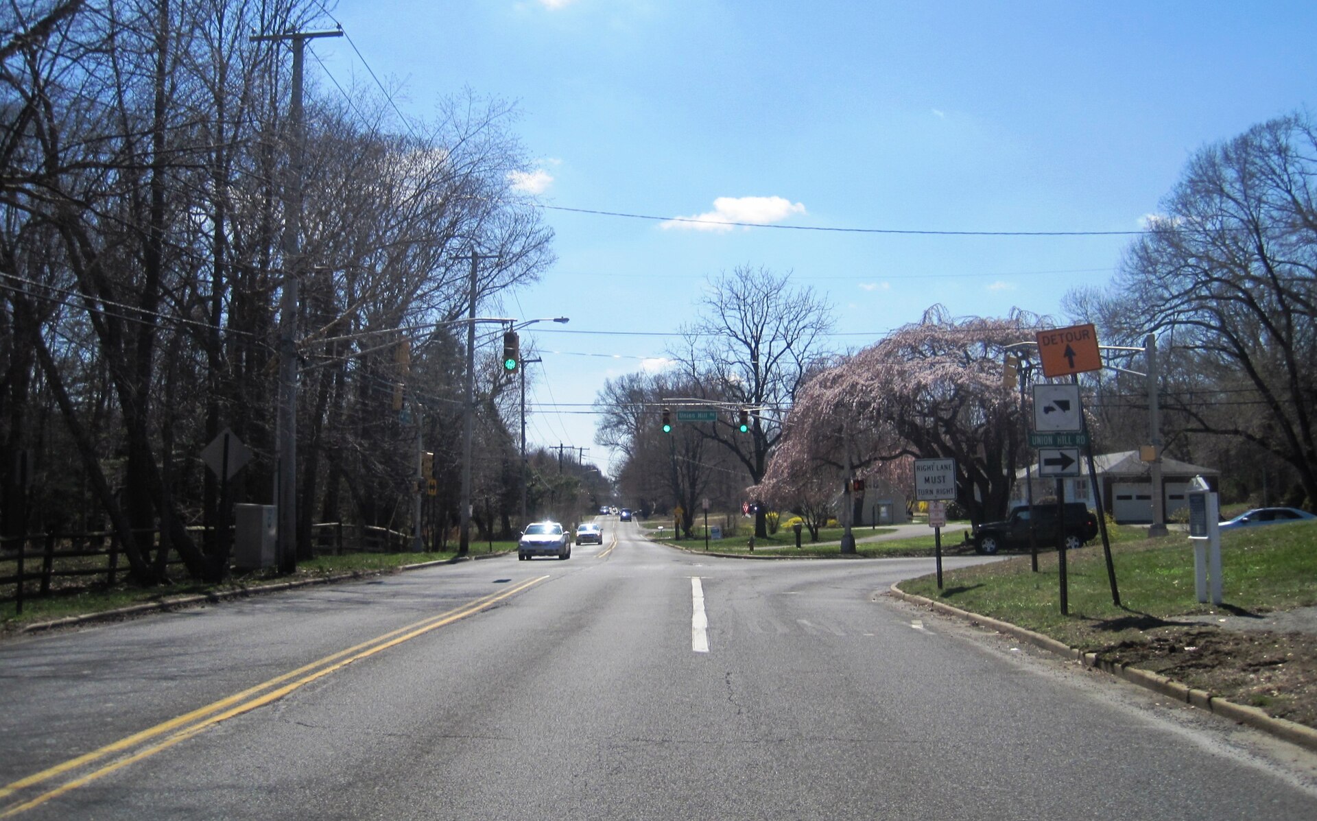 Union Hill Road in Robertsville at a traffic light