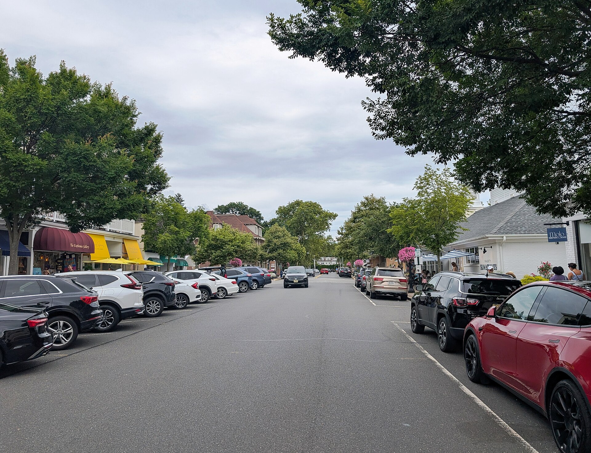 Third Avenue streetscape in downtown Spring Lake
