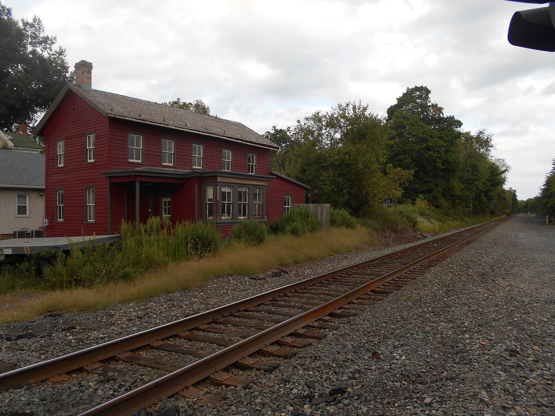 Three Bridges train station in New Jersey