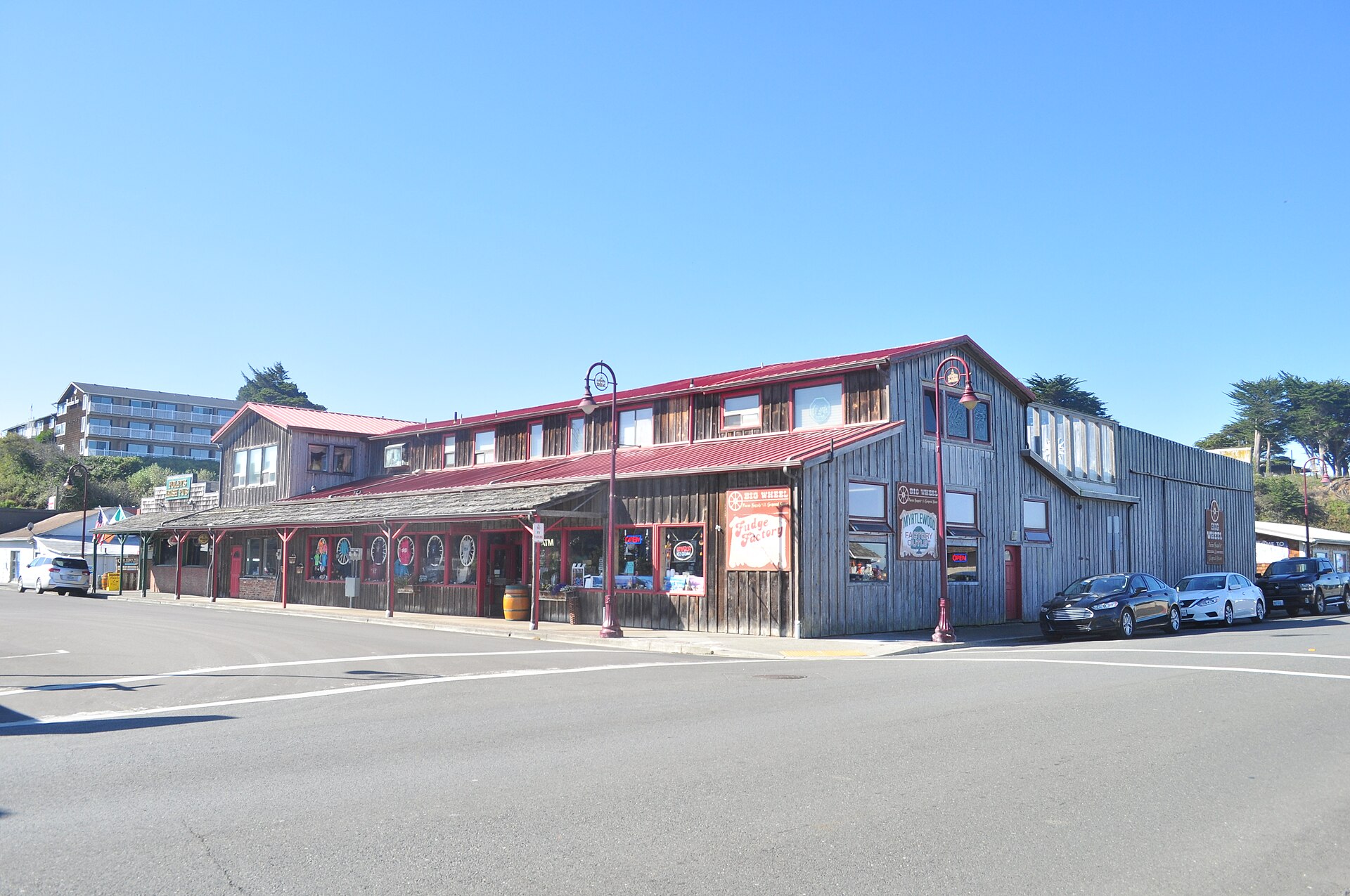 Shops along the main street in Old Town Bandon, Oregon