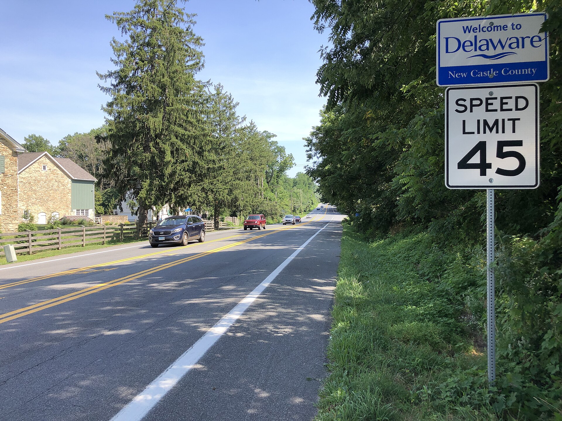 Delaware State Route 7 heading south into Hockessin, Delaware.