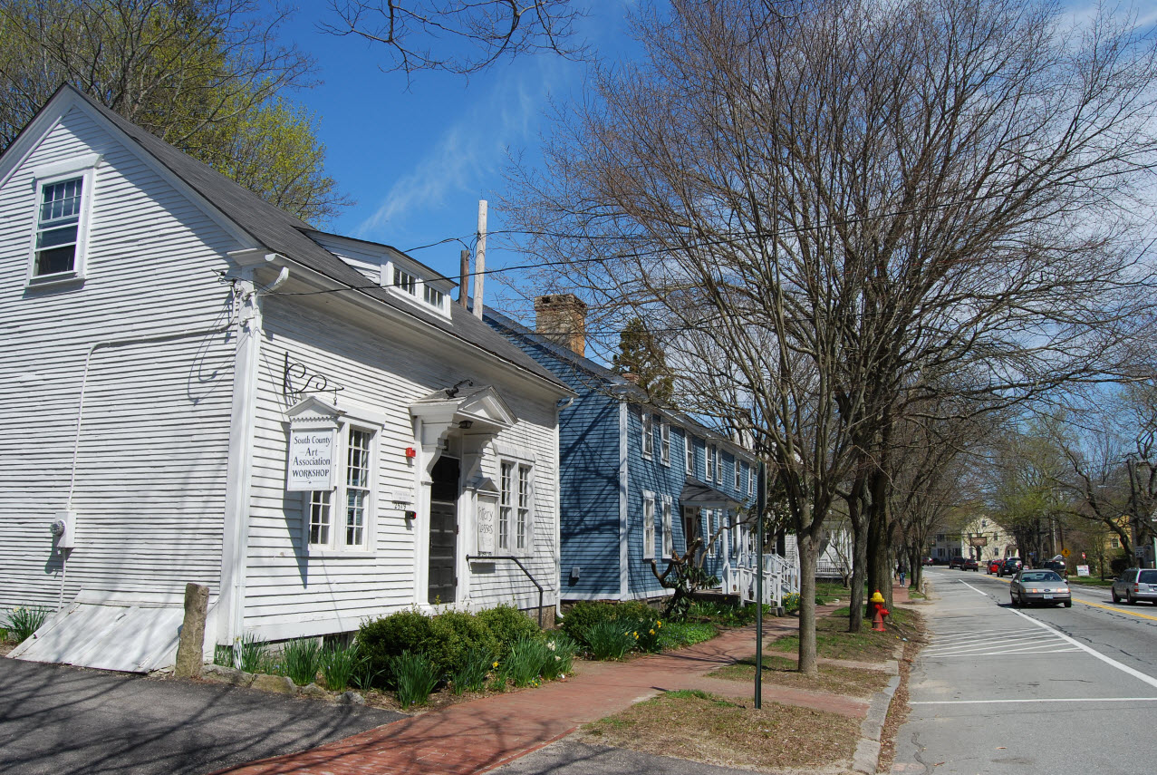 Historic houses along a street in Kingston Rhode Island.