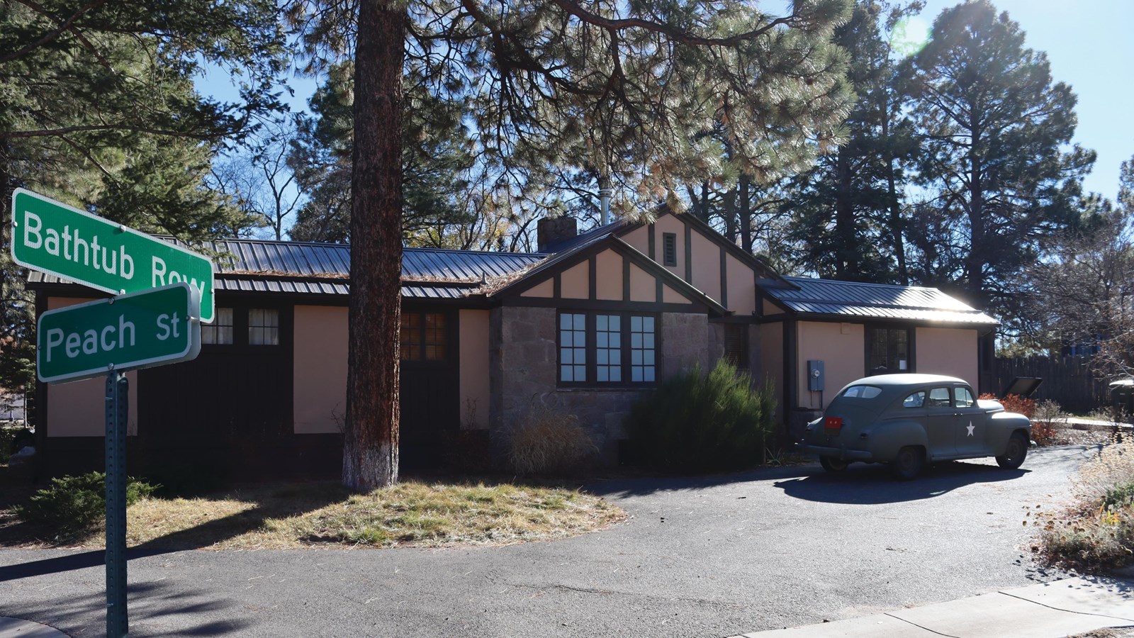Historic house on Bathtub Row in Los Alamos