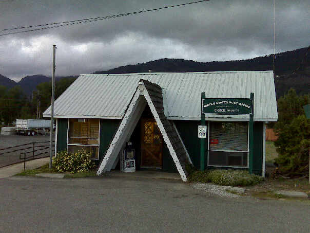 The post office in Easton, Washington.