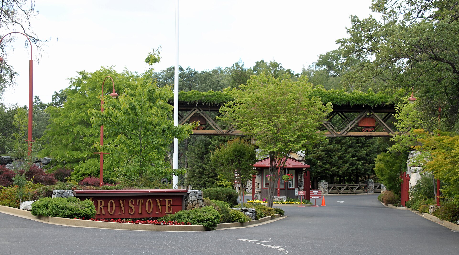 The entrance to Ironstone Vineyards in Murphys