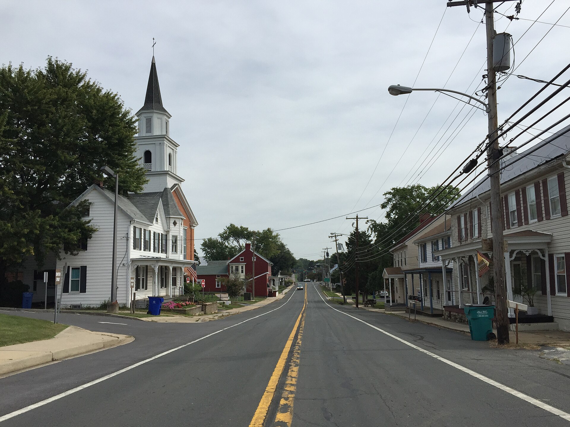 Jefferson Pike (MD 180) heading east through Jefferson, Maryland.