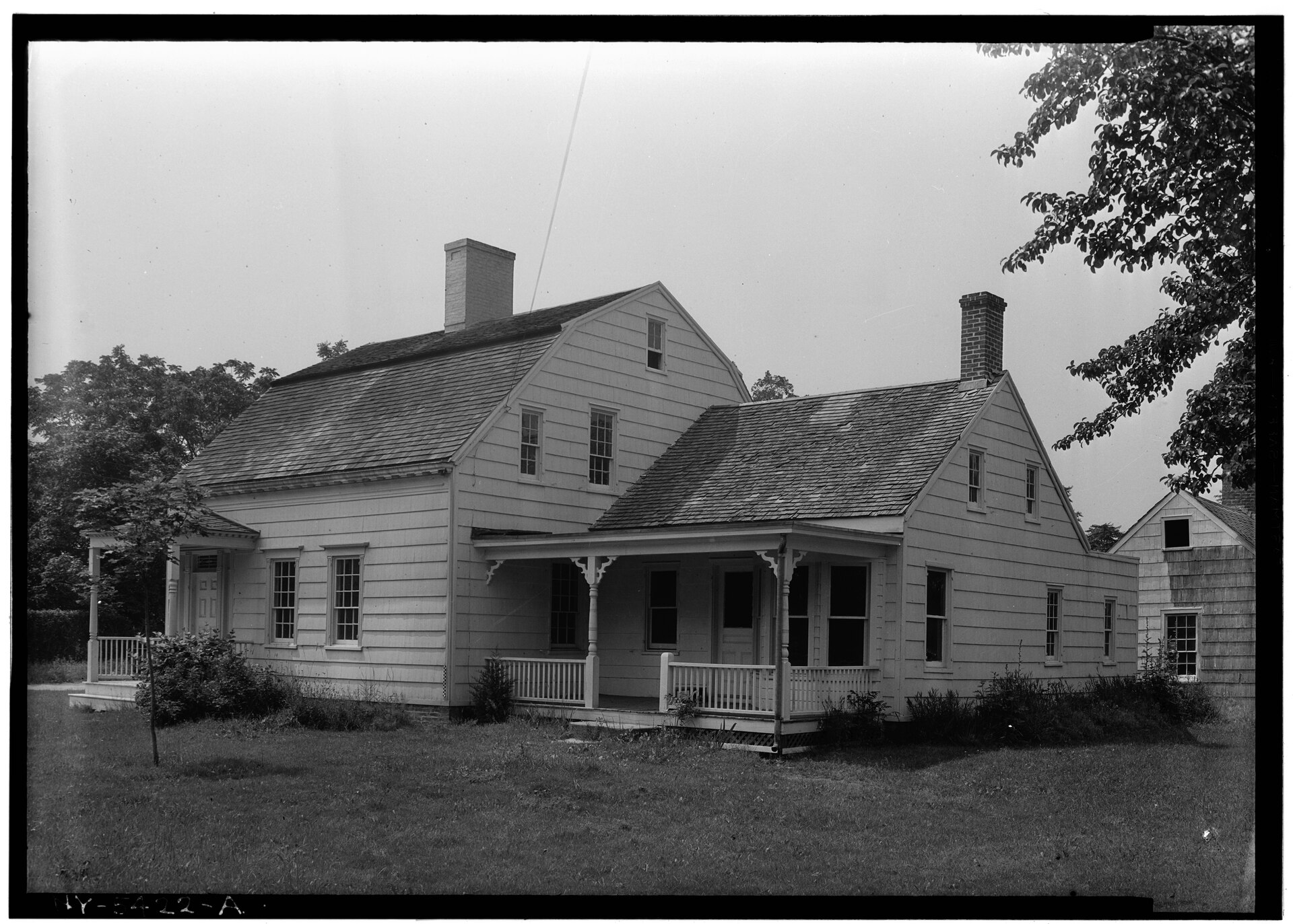 The historic Corwin House in Aquebogue, New York (HABS photo)