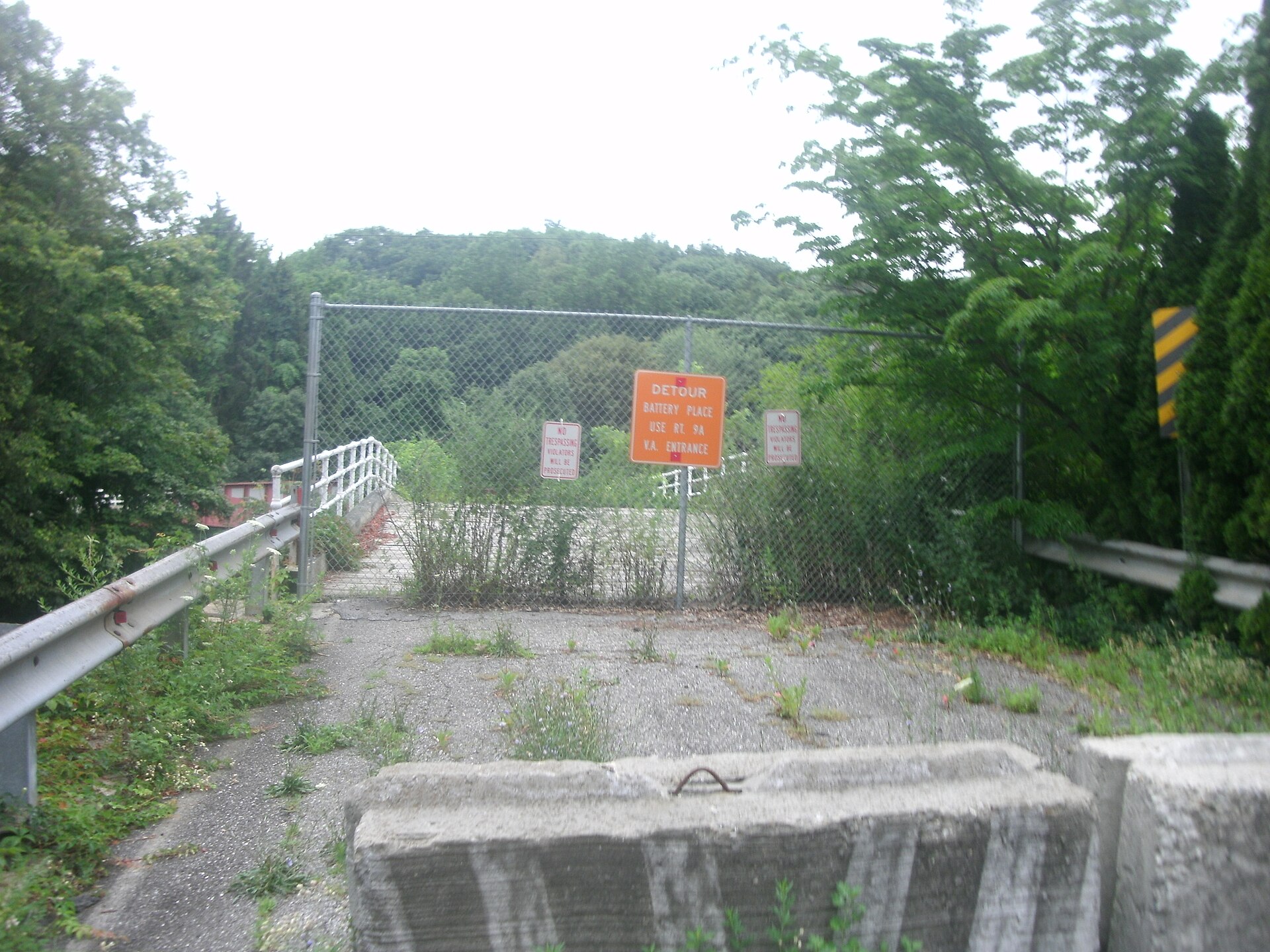 Closed bridge near Crugers station