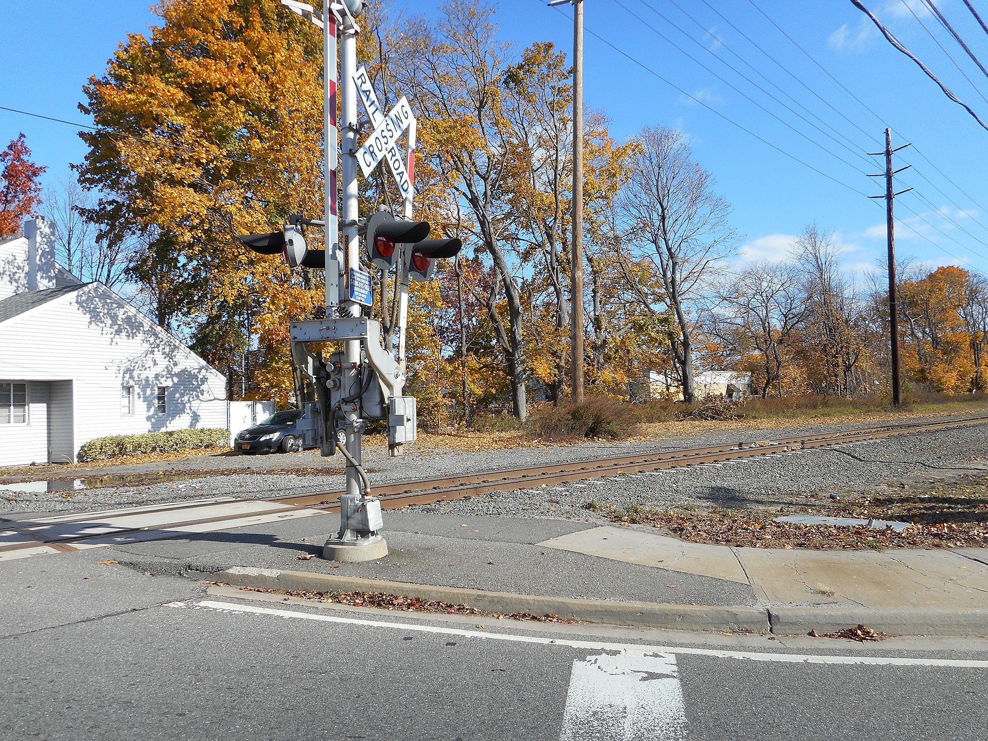 Railroad crossing at the former South Farmingdale station site