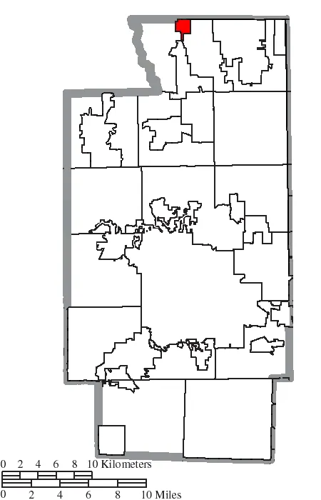 Map of the municipal and township boundaries of Summit County, Ohio, United States, as of the 2000 census, with the location of the villa...