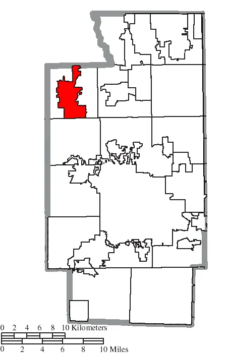 Map of the municipal and township boundaries of Summit County, Ohio, United States, as of the 2000 census, with the location of the villa...