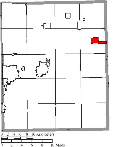 Map of the municipal and township boundaries of Portage County, Ohio, United States, as of the 2000 census, with the location of the vill...