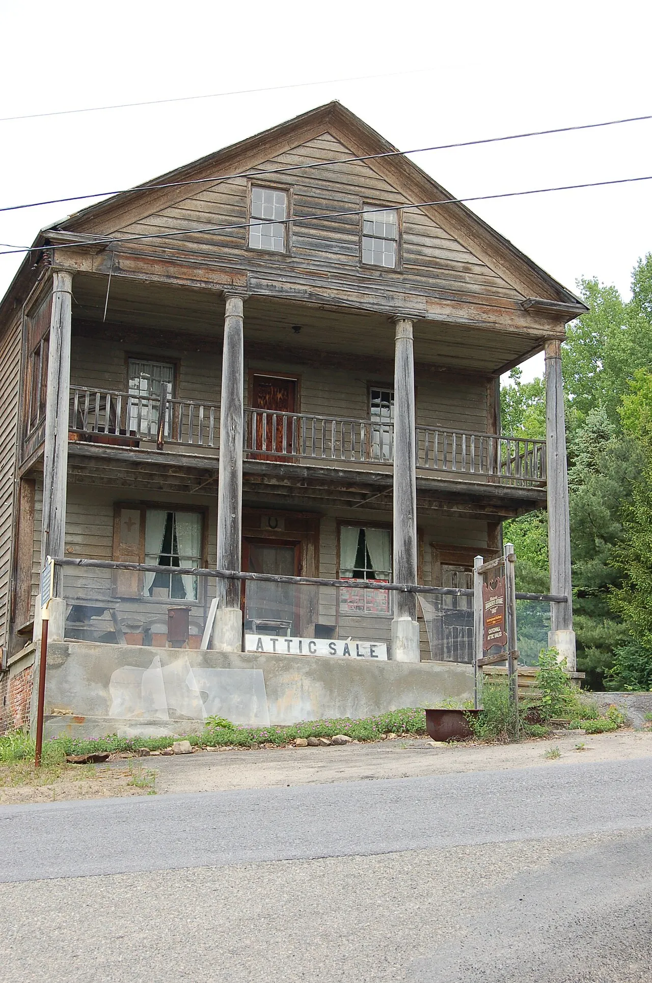 The Barker General Store, Edinburg