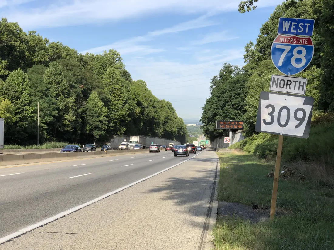 View west along Interstate 78 and north along Pennsylvania State Route 309 between Exit 60 and Exit 58 in Salisbury Township, Lehigh County, Pennsylvania