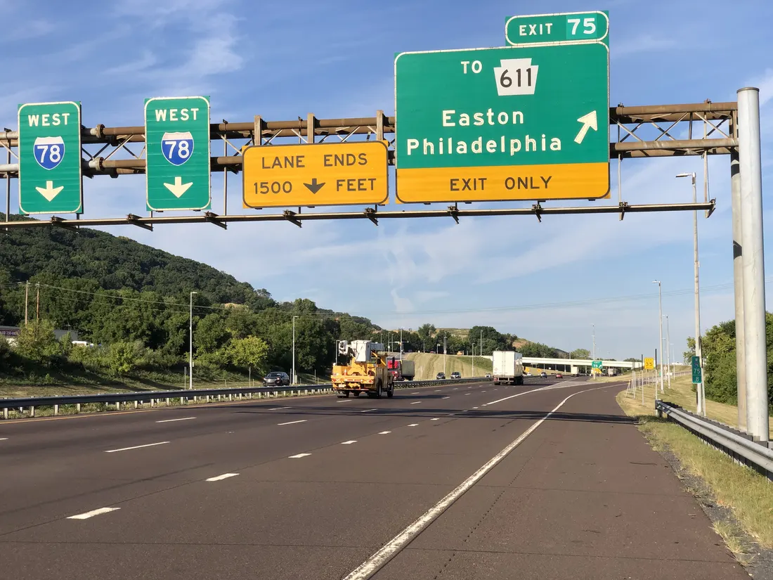 View west along Interstate 78 at Exit 75 (TO Pennsylvania State Route 611, Easton, Philadelphia) in Williams Township, Northampton County, Pennsylvania