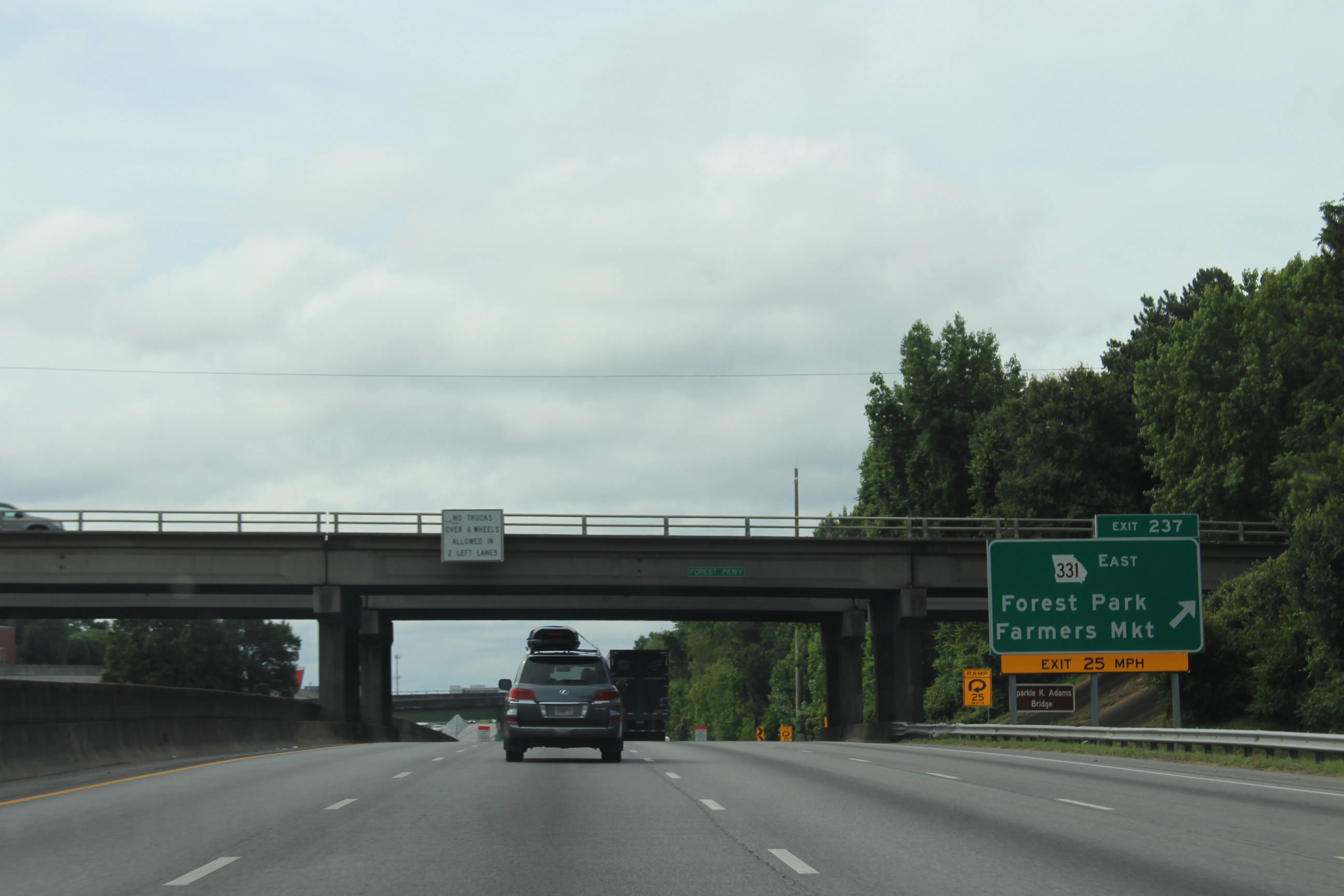 Georgia I75sb Exit 237 Forest Parkway Overpass, Clayton County, Georgia
