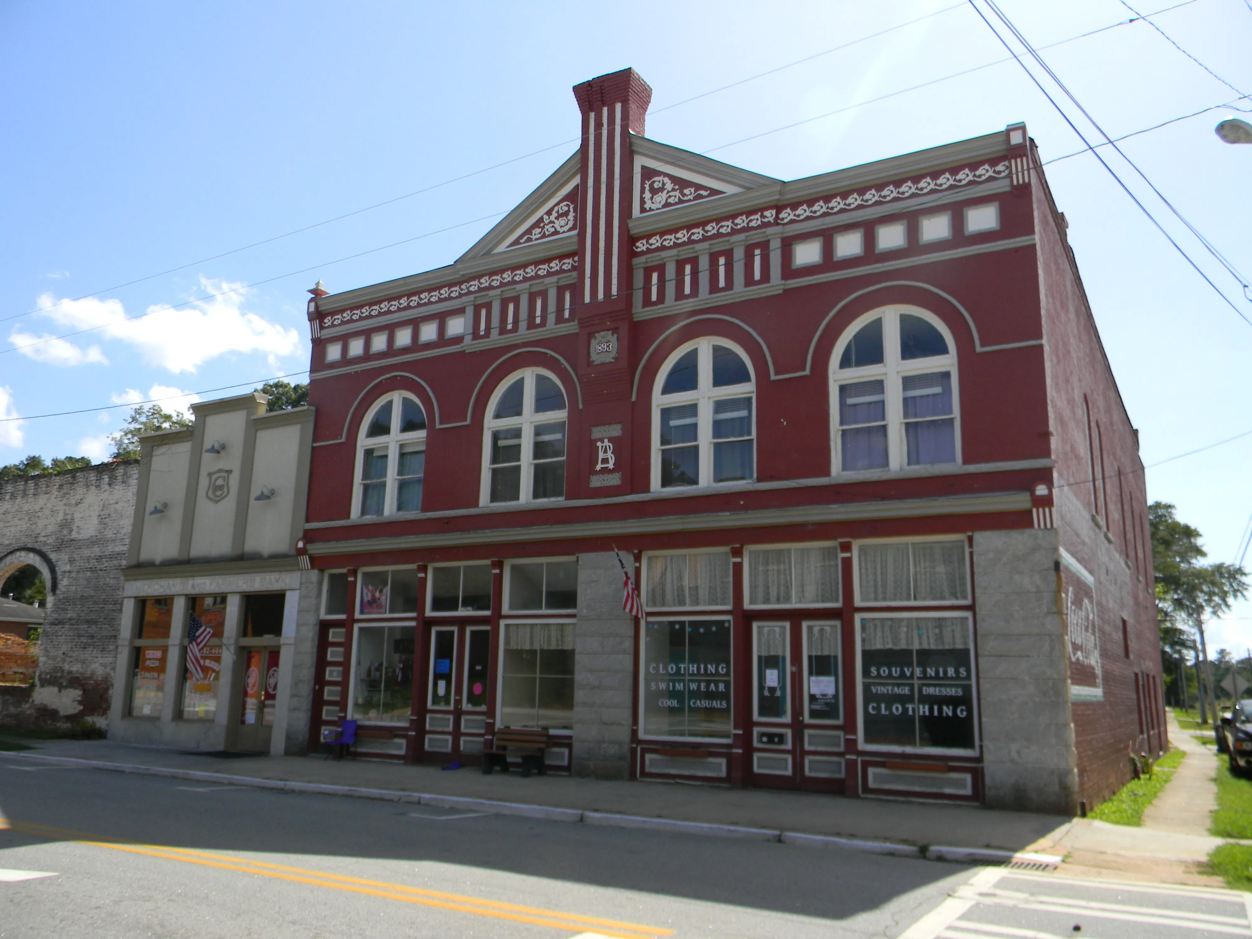the Banks and Arnold Store, Grantville. Photographer: Upstateherd. License: