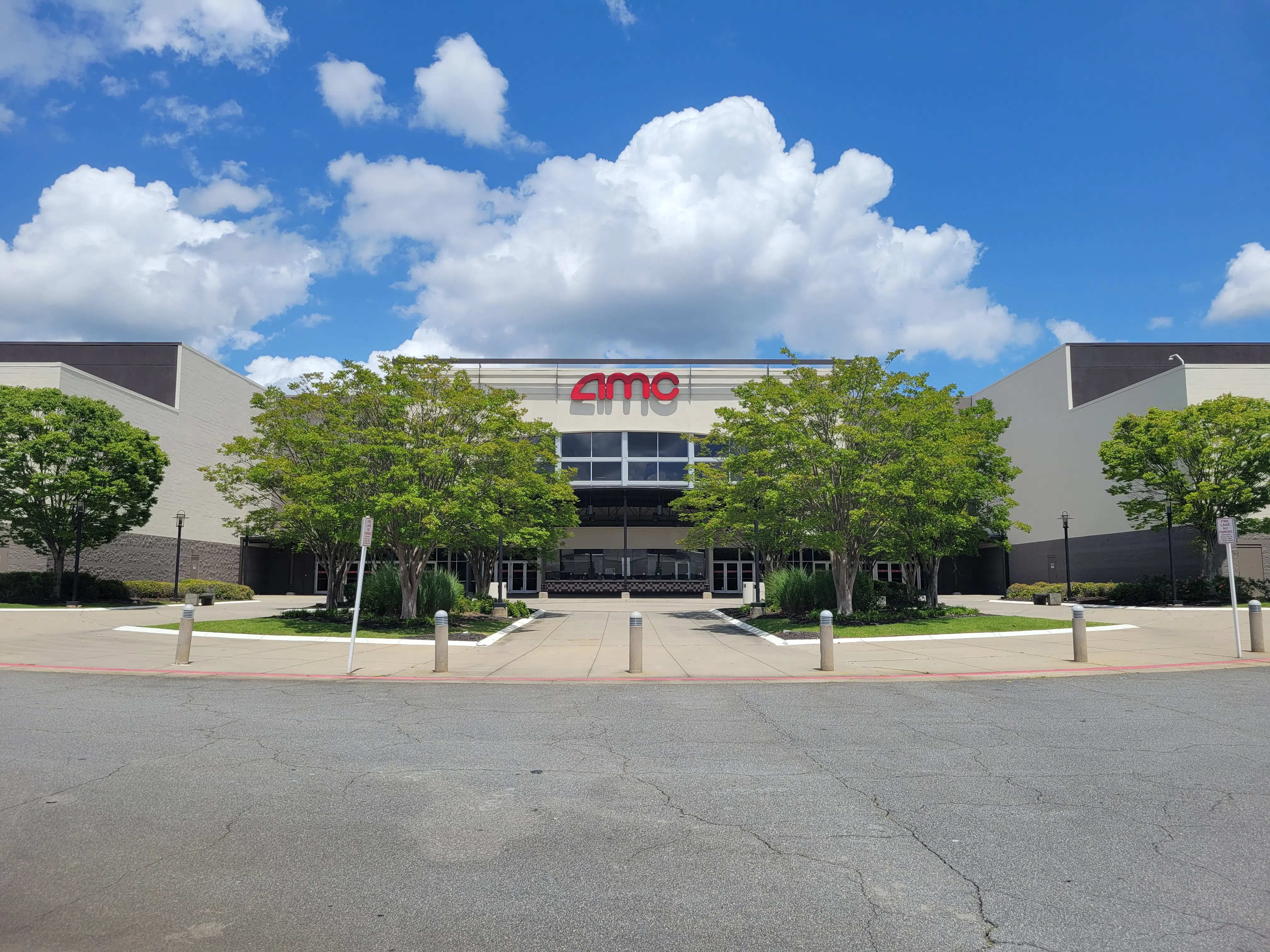AMC Barrett Commons 24, Kennesaw Georgia