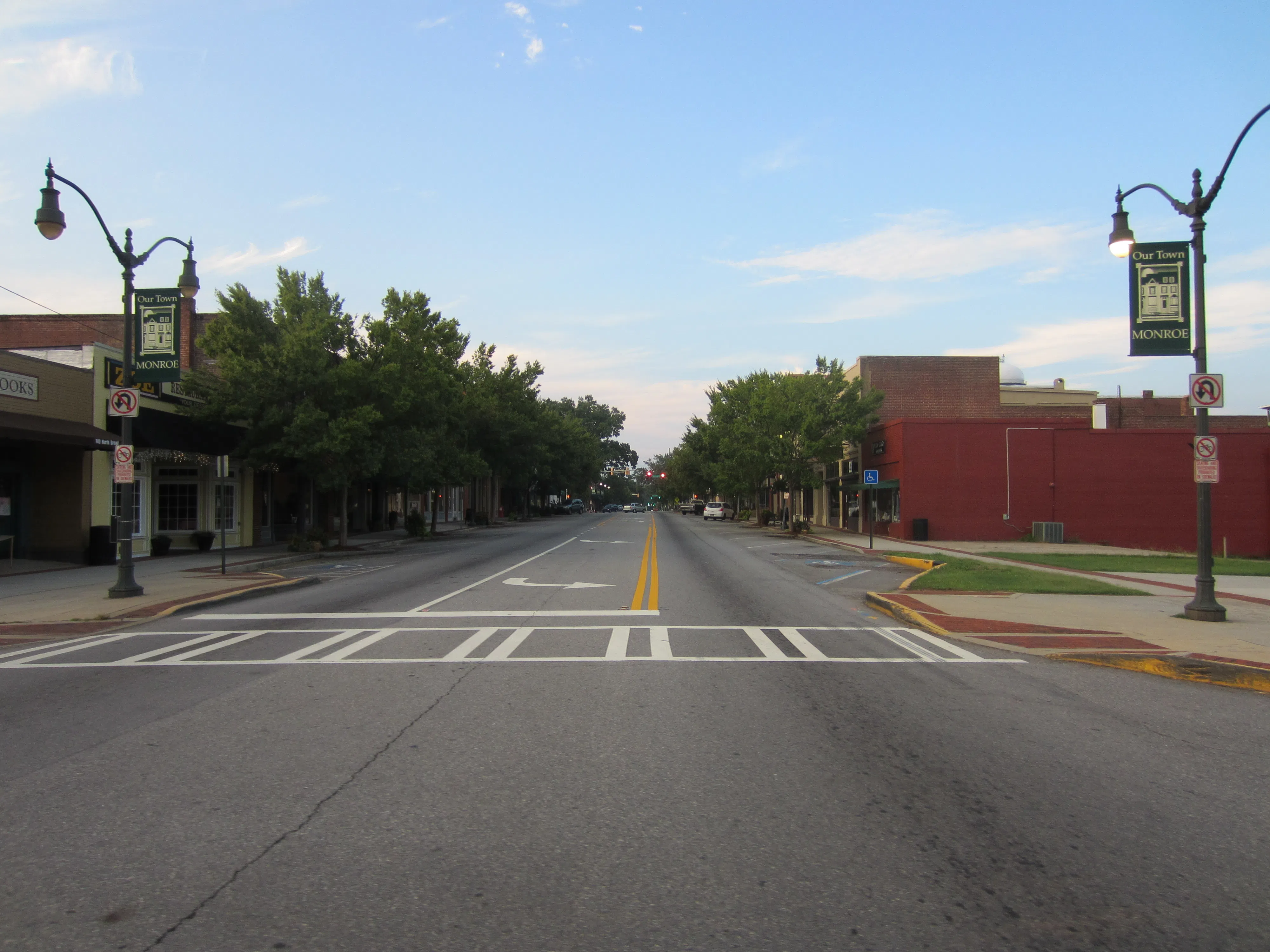 downtown view of Monroe. Photographer: Ncsr11. License: