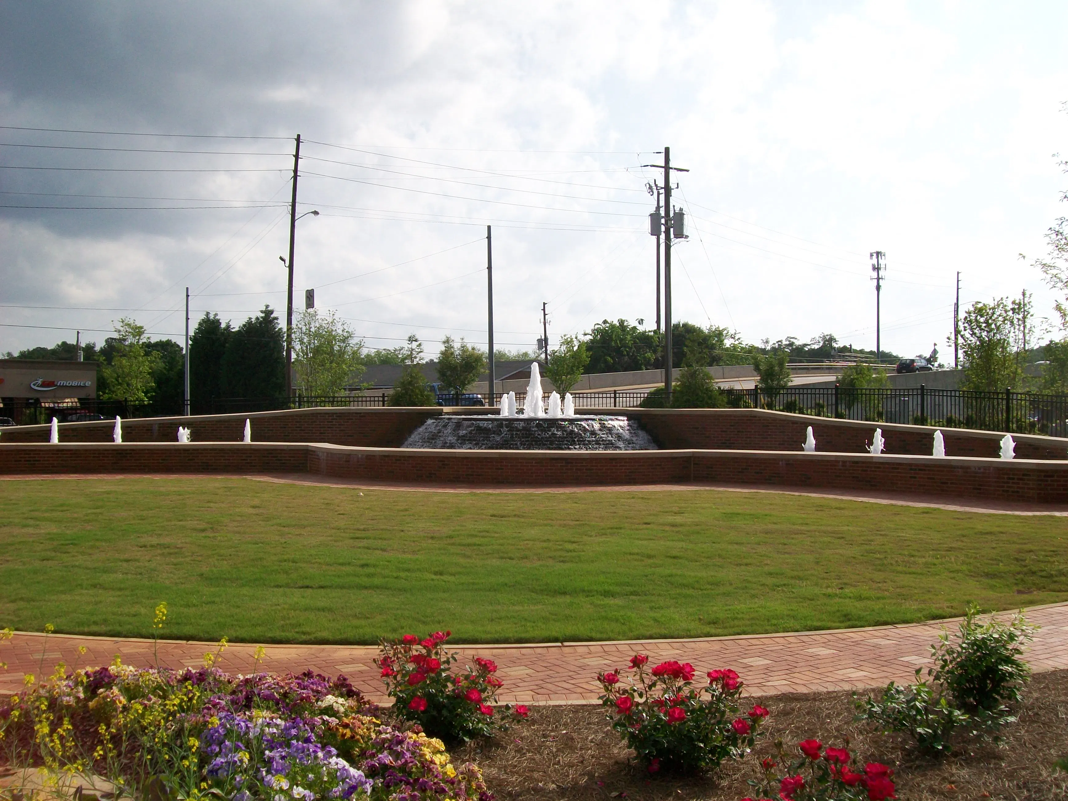 the fountain across from Stockbridge City Hall. License: