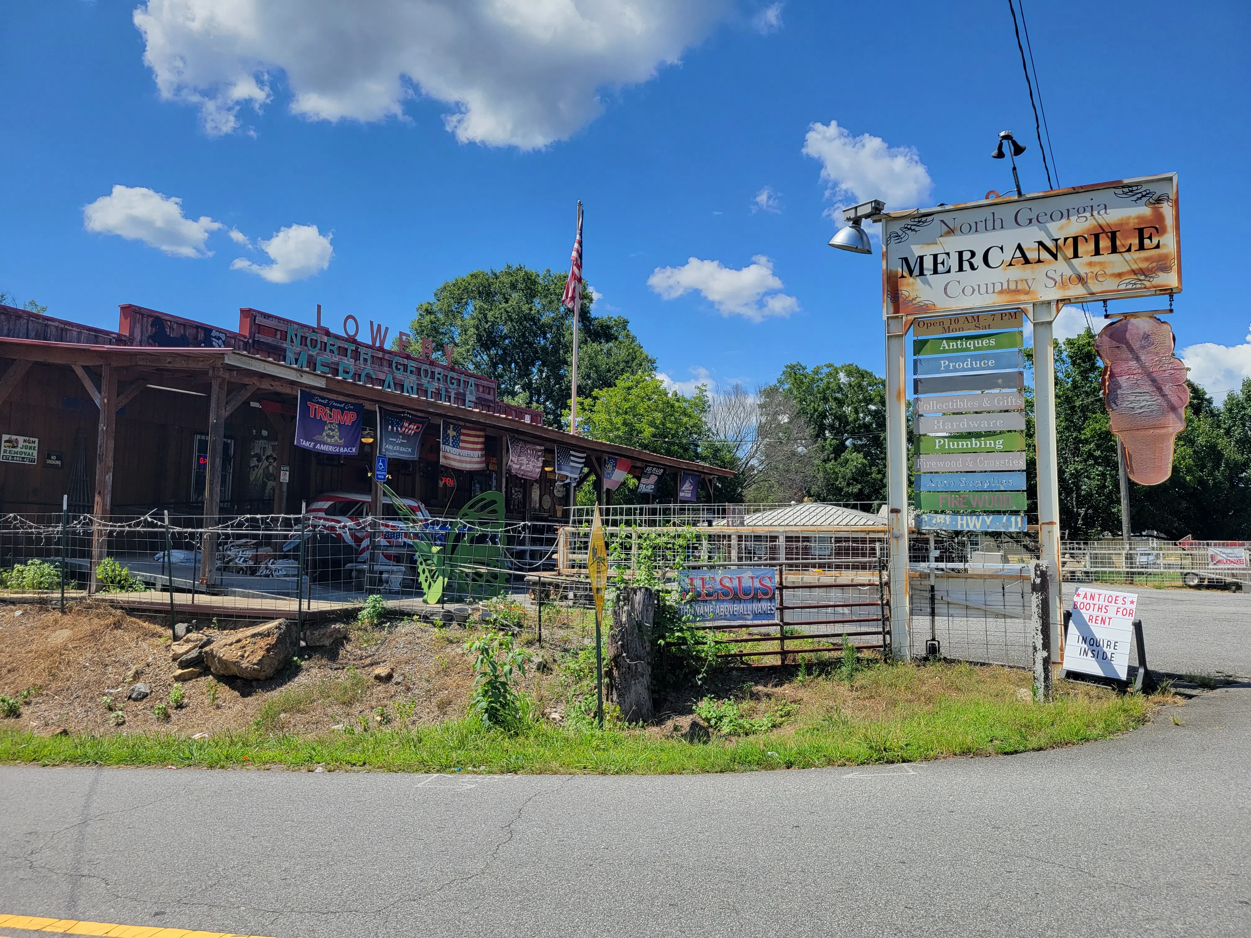 North Georgia Mercantile, White Georgia