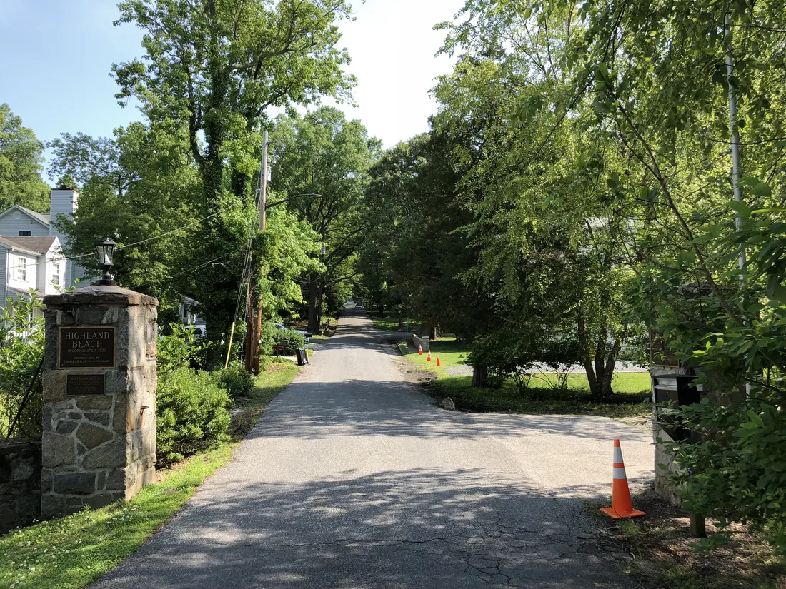 View northeast along Walnut Drive at the entrance to Highland Beach, Anne Arundel County, Maryland
