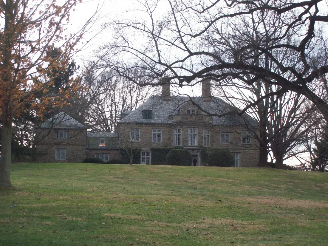 Brown Mansion; 111 Woodbrook Lane, Towson, MD, December 2009