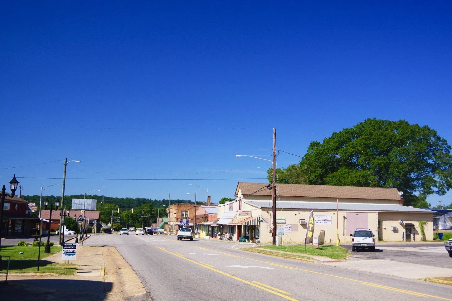 Main Street in Blountsville, Alabama