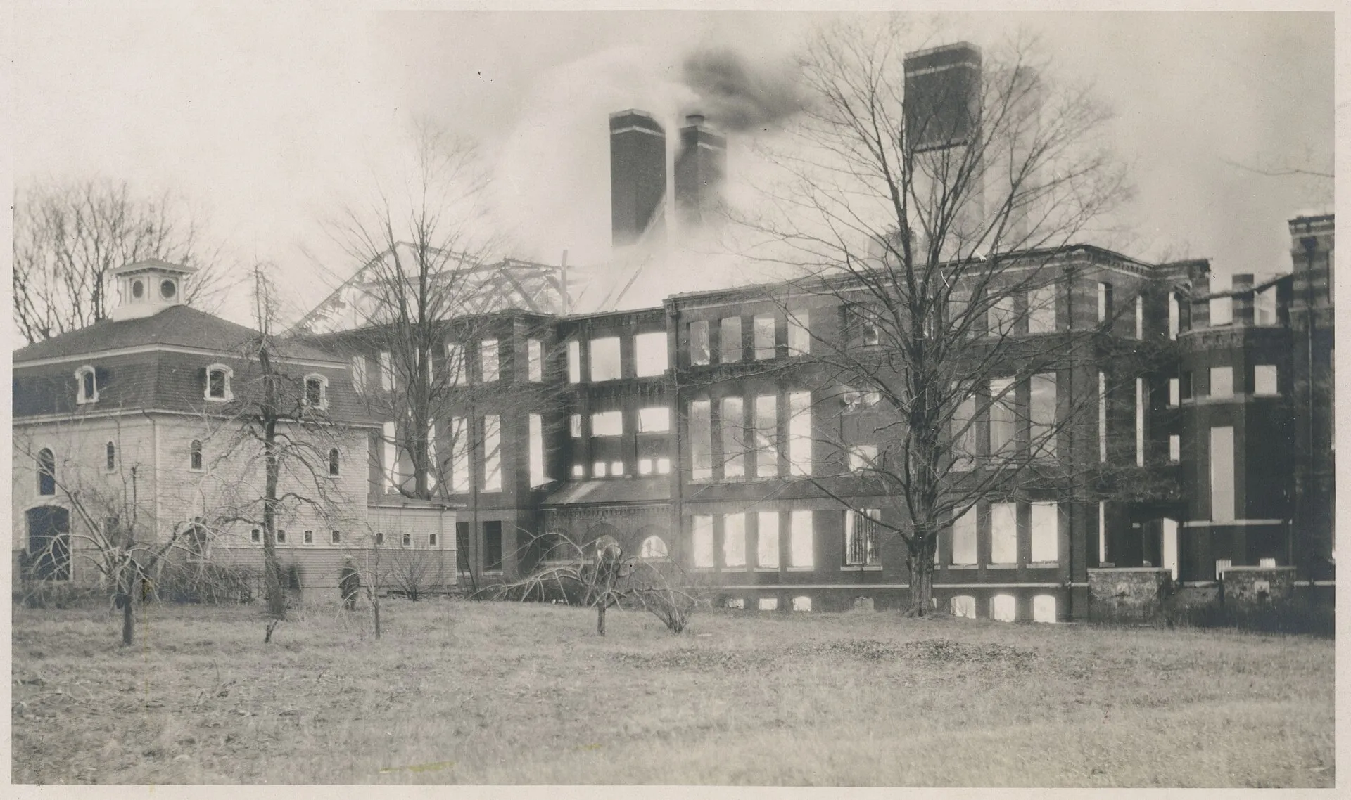 The Bridgewater State Normal School building in flames, December 10, 1924.