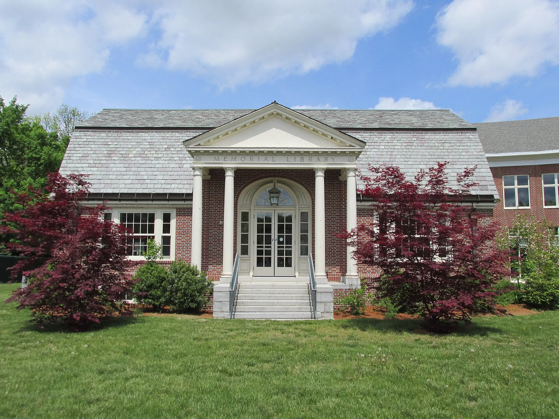 Parker Memorial Library, Dracut Massachusetts