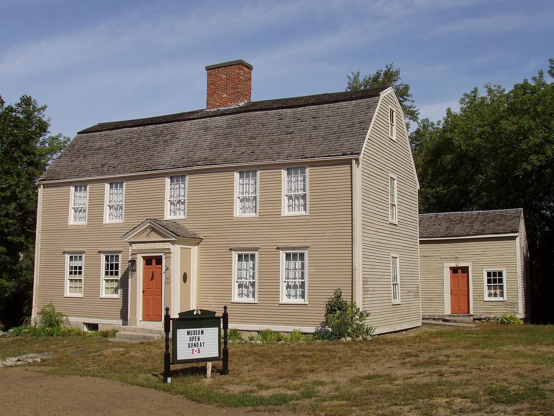 Brocklebank-Nelson-Beecher House - Georgetown, Massachusetts. Photograph taken by me, September 2005.