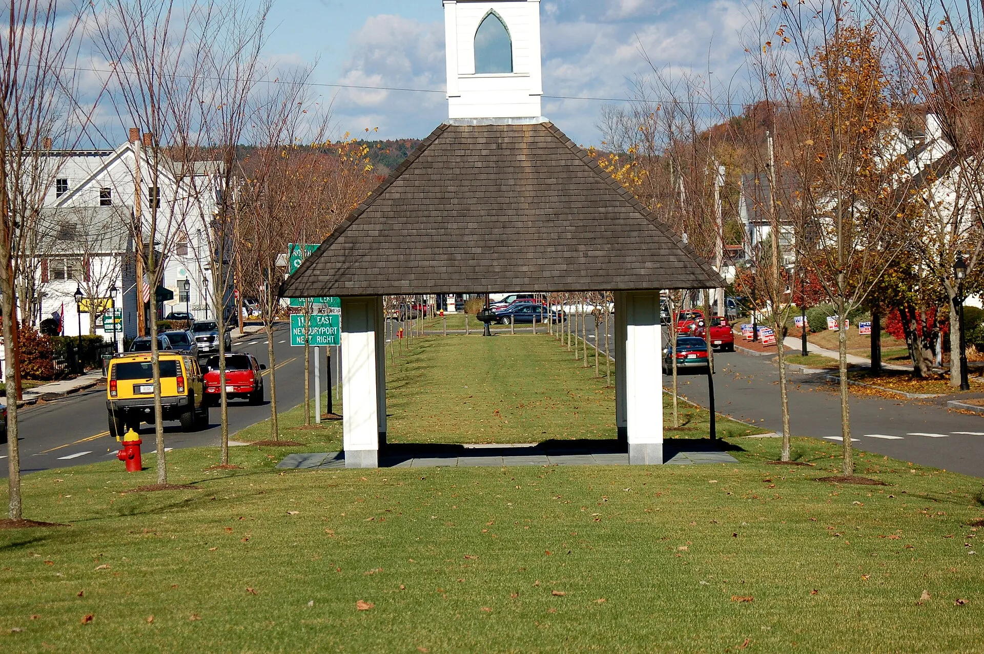 Elm Park at Groveland, Massachusetts. Photo taken by Author, Richard B. Johnson.