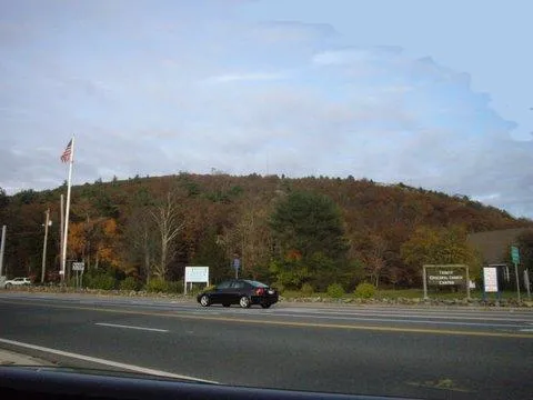 Photo taken by me of Great Blue Hill on October 25, 2009.