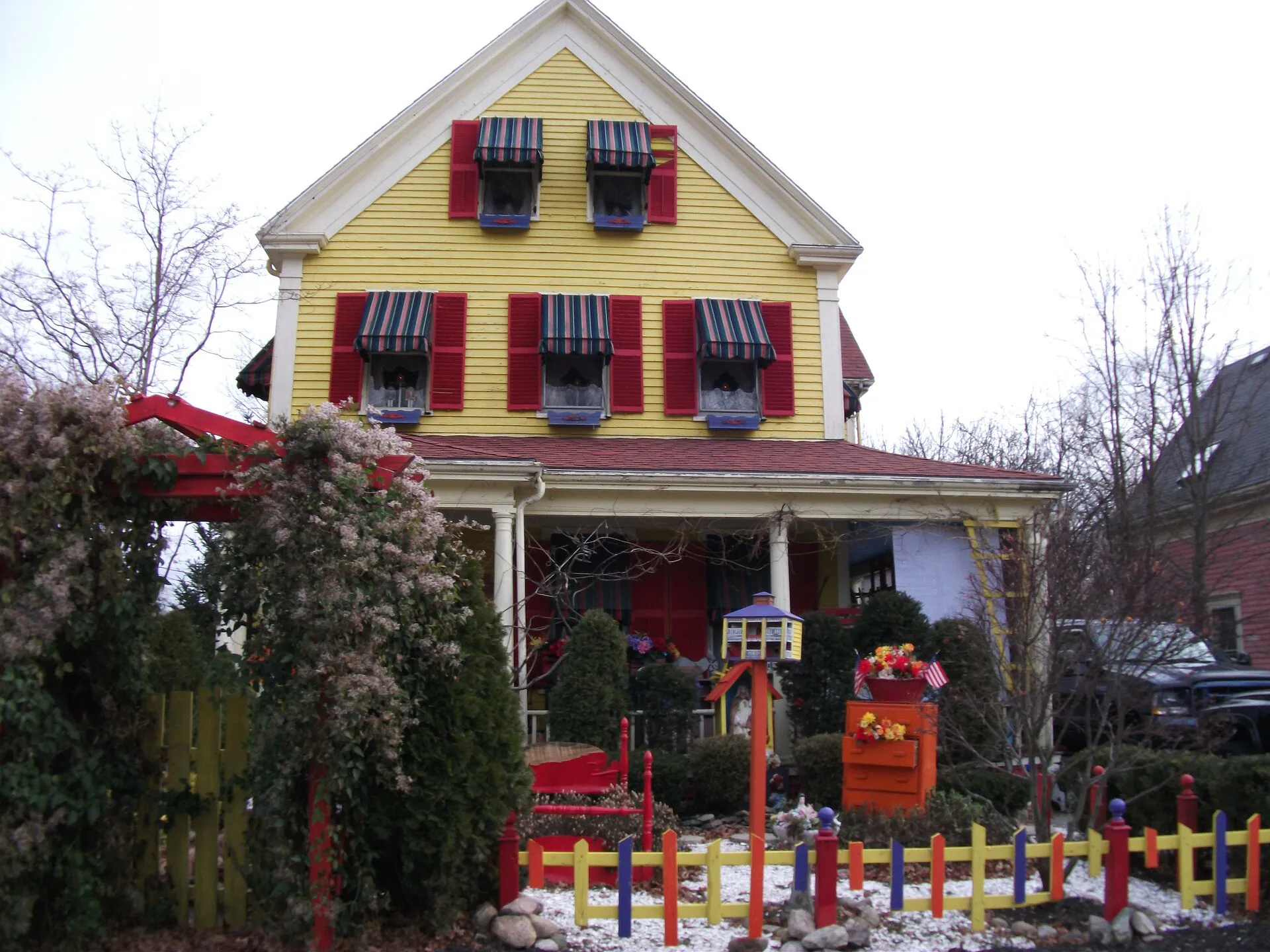 A colorful Victorian home in Rockland, Massachusetts.