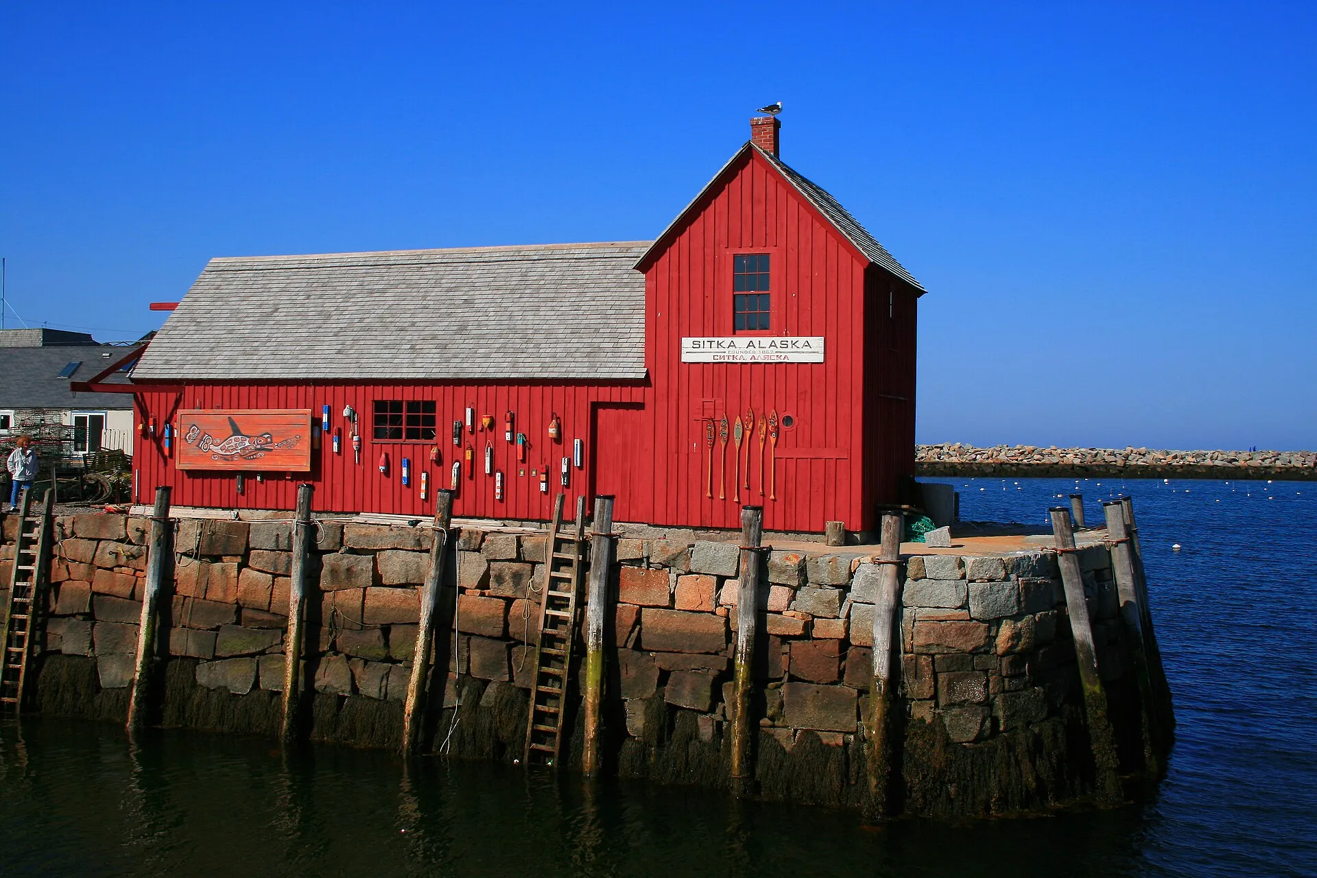Unedited. On location in Rockport, Massachusetts. Movie set for the Disney movie "The Proposal" supposed to take place in Sitka, Alaska.