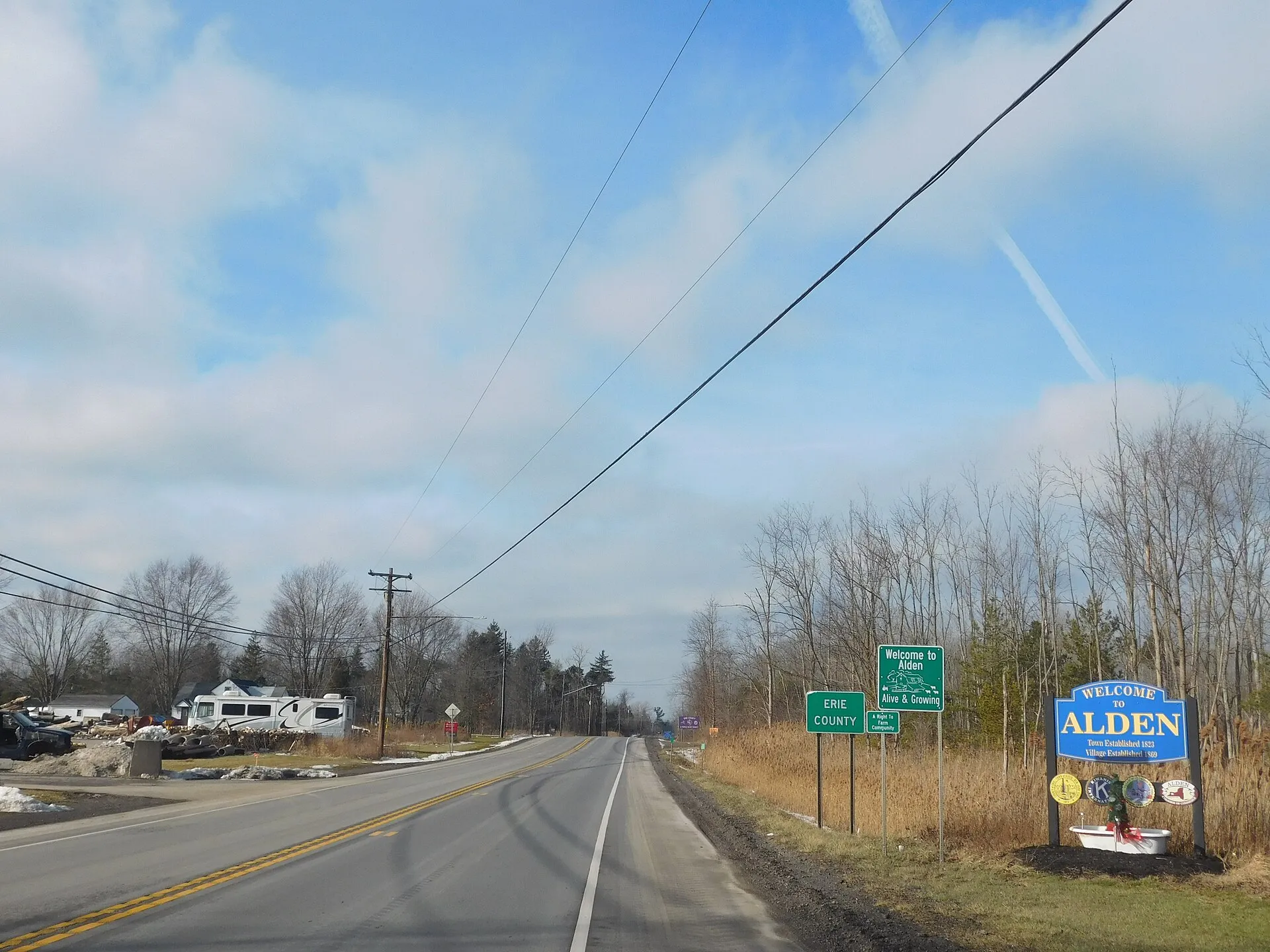 Town of Alden town-line sign