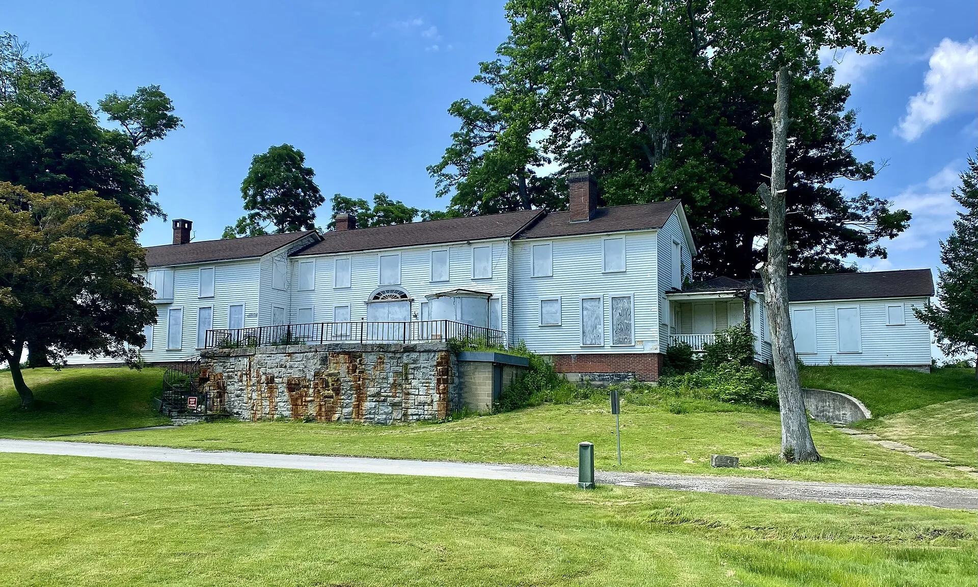 Henry W. Wendt Summer House, Wendt Beach County Park