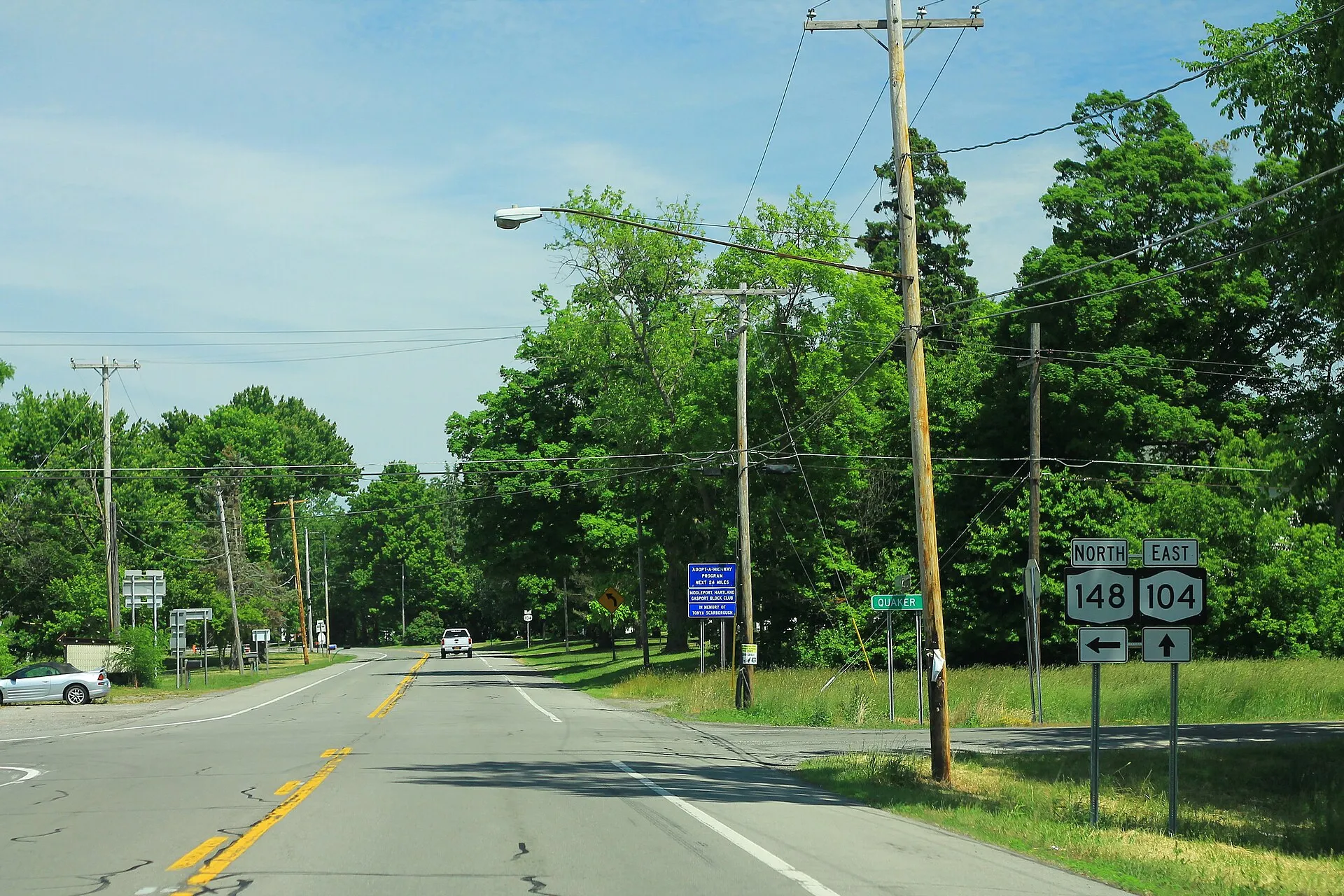 NY 104 / NY 148 signage in Hartland