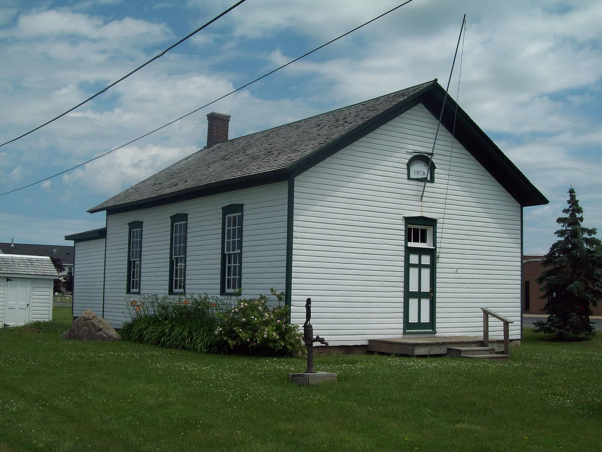 Former Town of Niagara District School No. 2