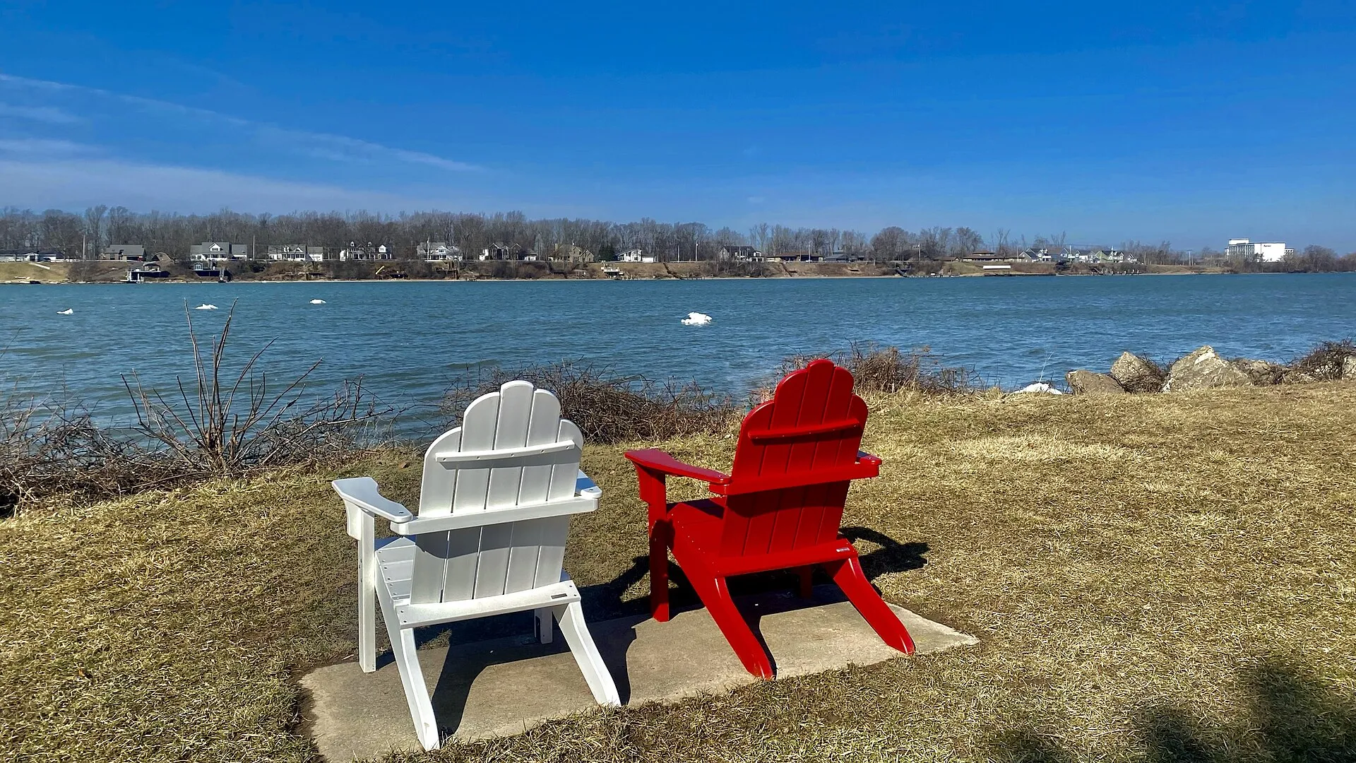 "Fool's Spring" on the Niagara River shore at Niawanda Park