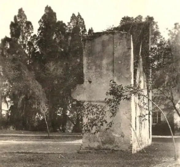 Ruins of the 17th-century Yeamans Hall plantation.