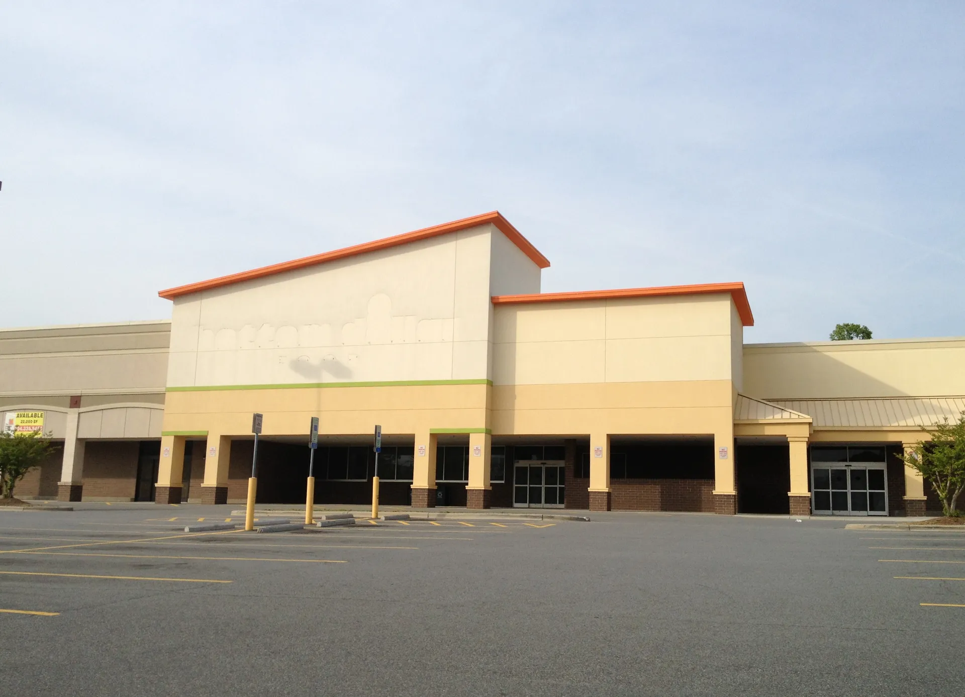 Former Bottom Dollar Foods Mooresville, NC